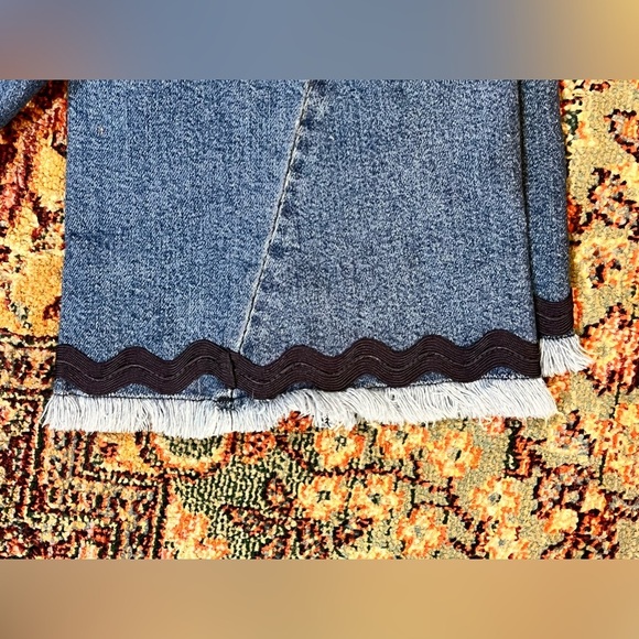 See By Chloe Flared Boho Jeans - Picture 10 of 16